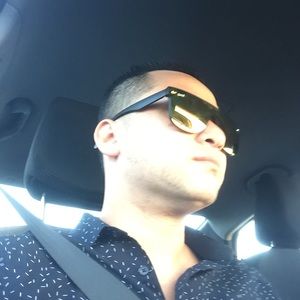 Meet your Posher, Anibal